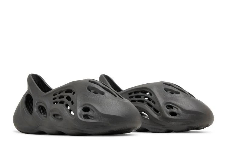 Yeezy Foam RNR Onyx