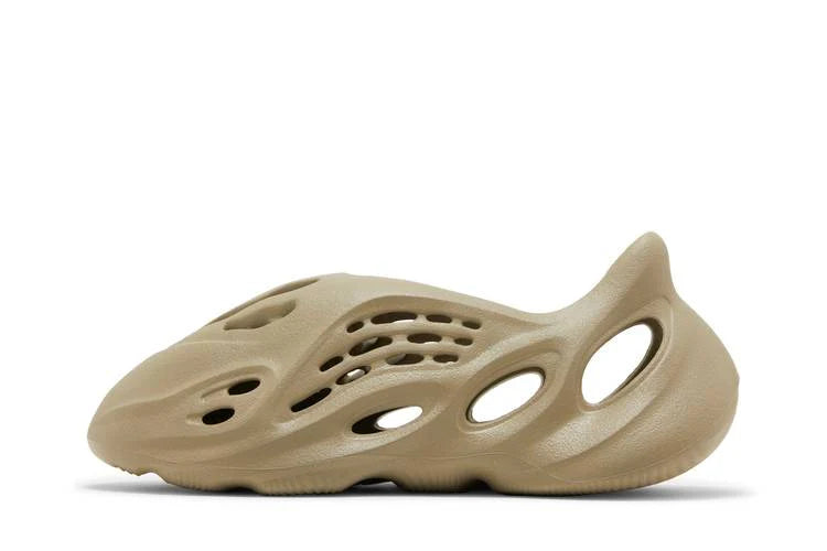 Yeezy Foam RNR Stone Salt