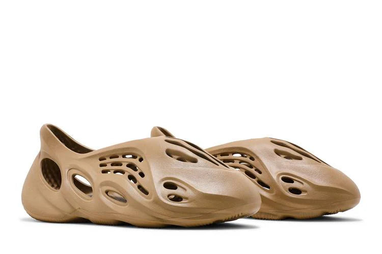 Yeezy Foam RNNR Ochre