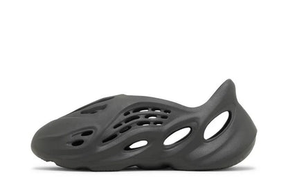 Yeezy Foam RNR Carbon