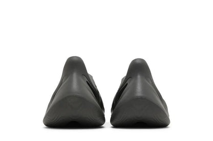 Yeezy Foam RNR Carbon