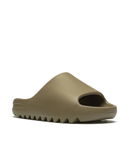 Yeezy Slide Earth Brown